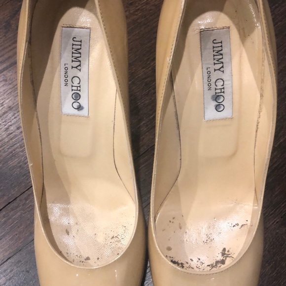 Jimmy Choo nude patent leather round toe pumps - Picture 7 of 8